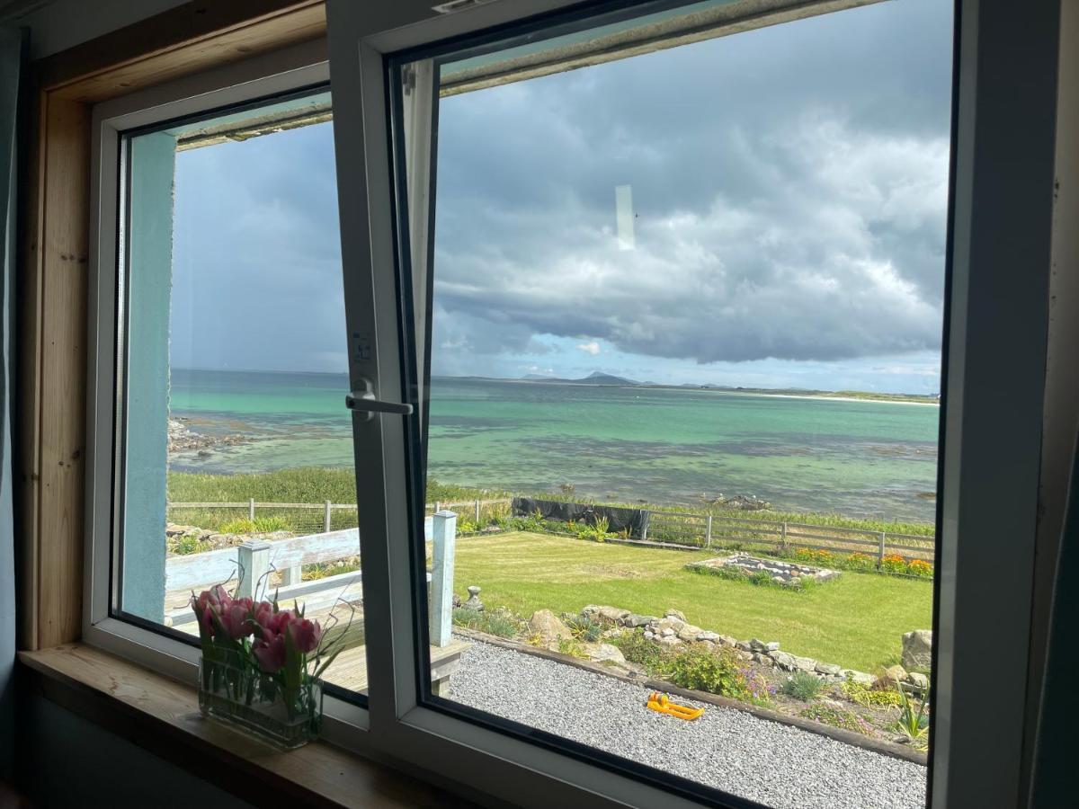Music Of The Sea- Isle Of South Uist, Hs8 5Rf Apartment Clachan  Exterior foto